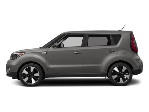 Used 2017 Kia Soul + FWD image 4