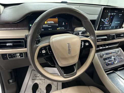 Used 2022 Lincoln Aviator Reserve w/ Elements Package Plus AWD/4WD image 4