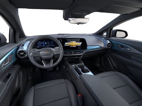 New 2026 Chevrolet Equinox EV LT w/ Convenience Package II FWD image 15