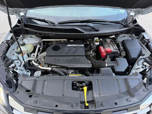 Used 2025 Nissan Rogue SV image 27