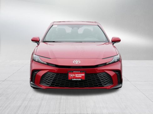 Certified 2025 Toyota Camry SE image 2