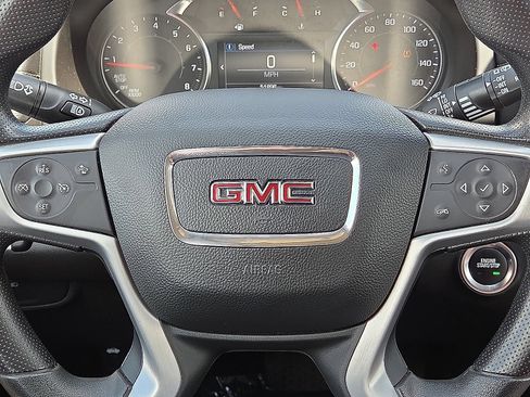 Used 2024 GMC Terrain SLE FWD image 30