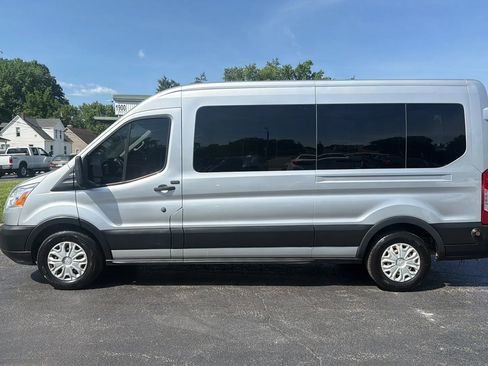 Used 2019 Ford Transit 350 XLT RWD image 8