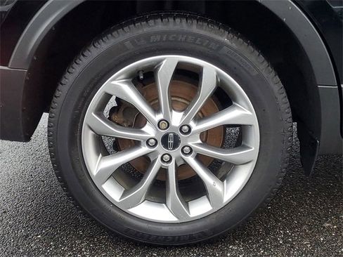 Used 2017 Lincoln MKC Select w/ Select Plus Package image 9