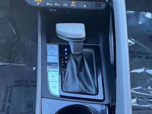 Used 2025 Hyundai Elantra SEL image 37