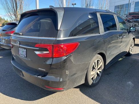 Used 2023 Honda Odyssey Touring image 4