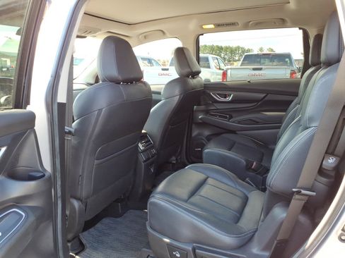 Used 2023 Subaru Ascent Limited w/ Technology Package AWD/4WD image 23