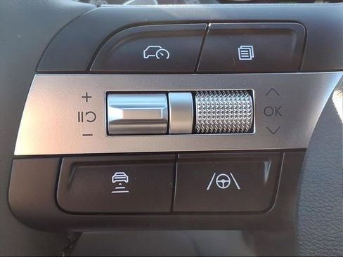 New 2026 Hyundai Tucson Limited image 22