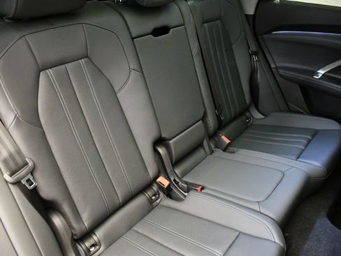 Used 2025 Audi Q5 Premium Plus w/ Premium Plus AWD/4WD image 53