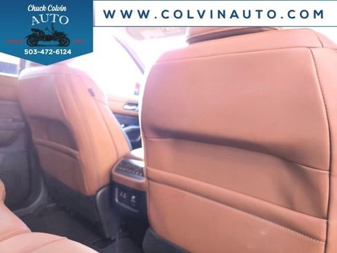 New 2025 Nissan Pathfinder Platinum w/ Black Appearance Package image 36