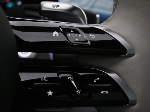 Used 2024 Mercedes-Benz AMG GT 63 image 33