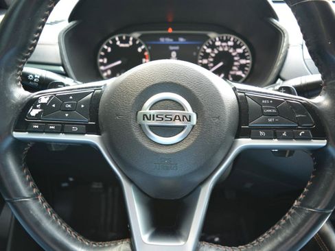 Used 2019 Nissan Altima 2.5 SR FWD image 19