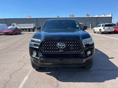Used 2022 Toyota Tacoma Limited image 3