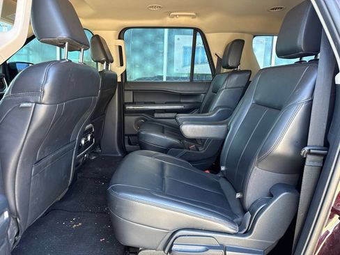 Used 2024 Ford Expedition Max XLT AWD/4WD image 9