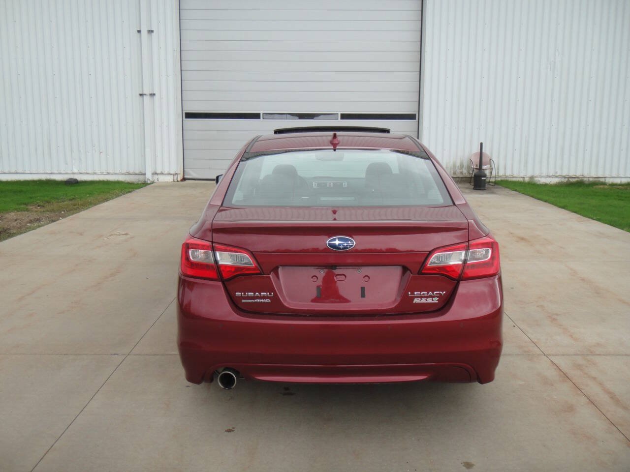 Used 2017 Subaru Legacy 2.5i Limited AWD/4WD image 7