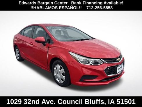 Used 2017 Chevrolet Cruze LS FWD image 1