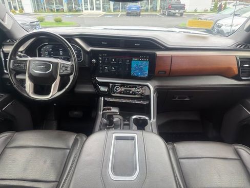 Used 2022 GMC Sierra 1500 Denali w/ Technology Package AWD/4WD image 30