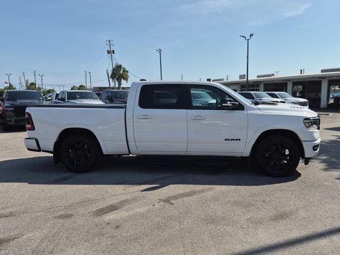 Used 2021 RAM 1500 Laramie AWD/4WD image 4