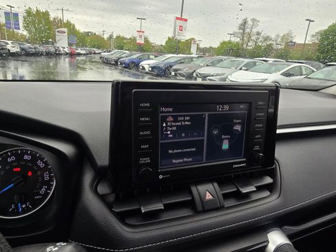 Certified 2022 Toyota RAV4 LE AWD/4WD image 19