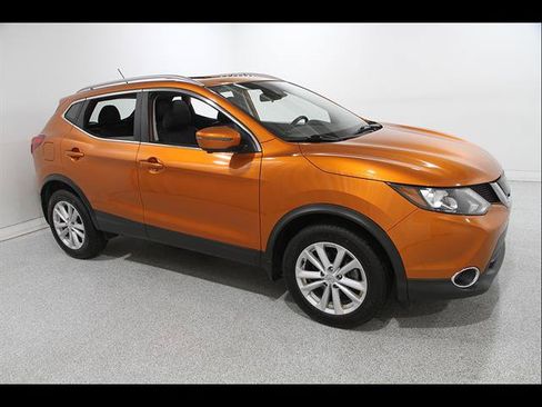 Used 2017 Nissan Rogue Sport SL w/ SL Premium Package AWD/4WD image 1