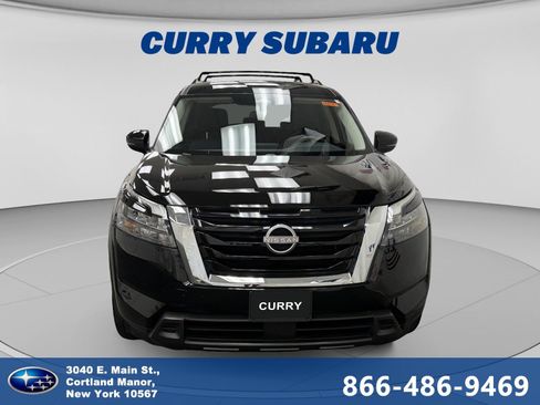Used 2024 Nissan Pathfinder SV AWD/4WD image 8