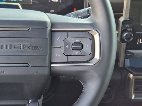 Used 2024 GMC Hummer EV 3X image 28