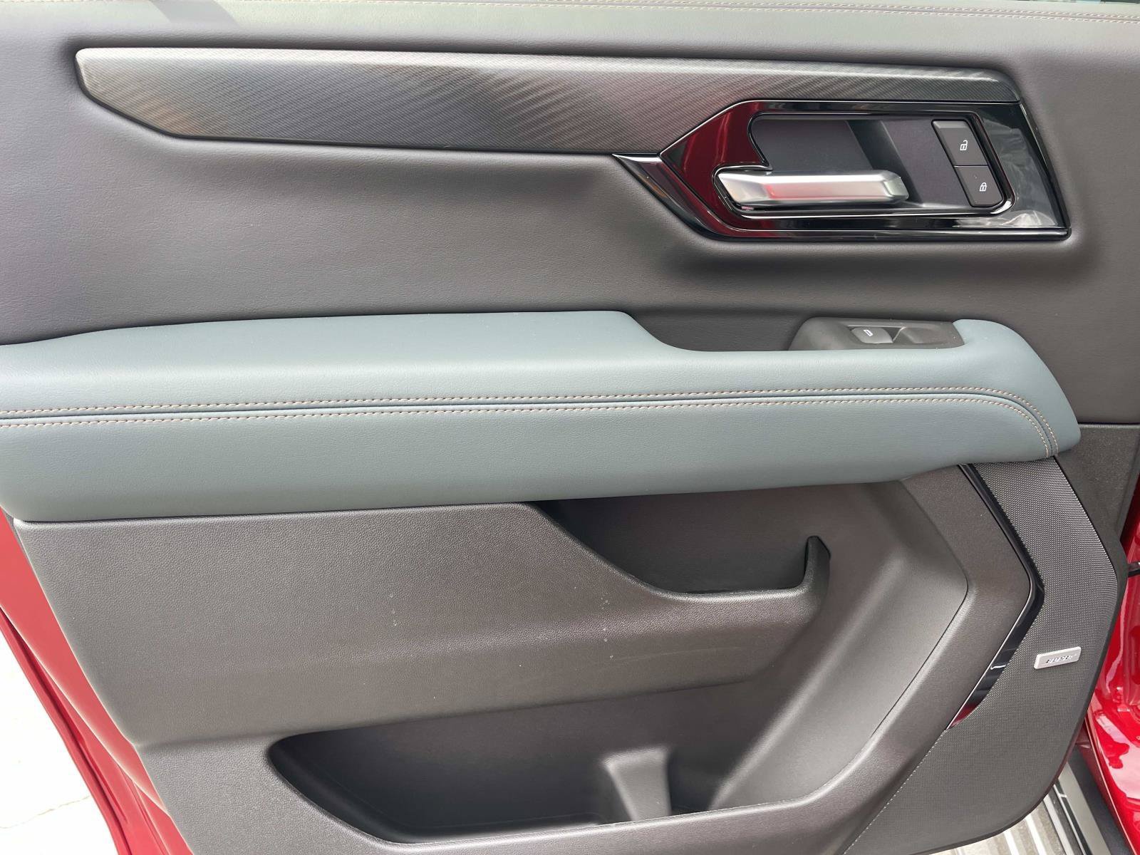 New 2026 GMC Yukon XL AT4 AWD/4WD image 23
