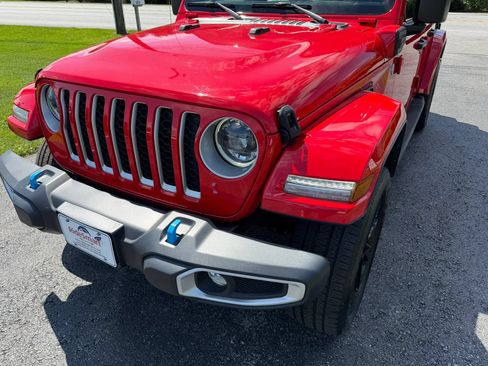 Used 2023 Jeep Wrangler Unlimited Sahara w/ Cold Weather Group AWD/4WD image 63