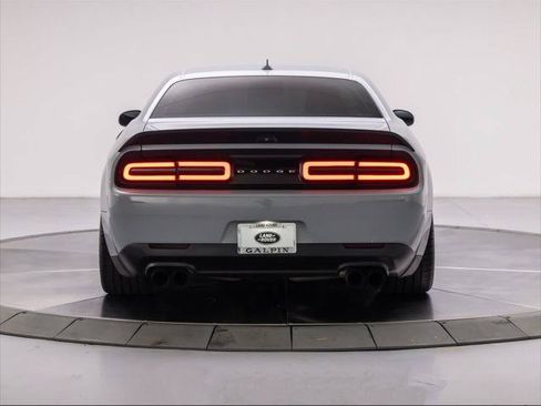Used 2021 Dodge Challenger R/T Scat Pack RWD image 4