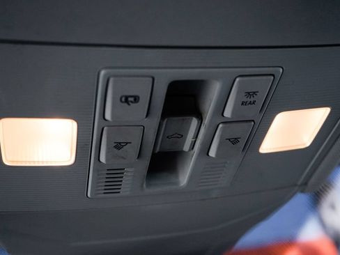 Used 2022 Volkswagen Jetta SE FWD image 26