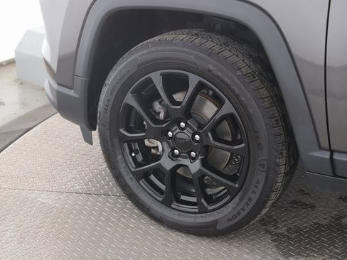 Used 2022 Jeep Compass Altitude image 13