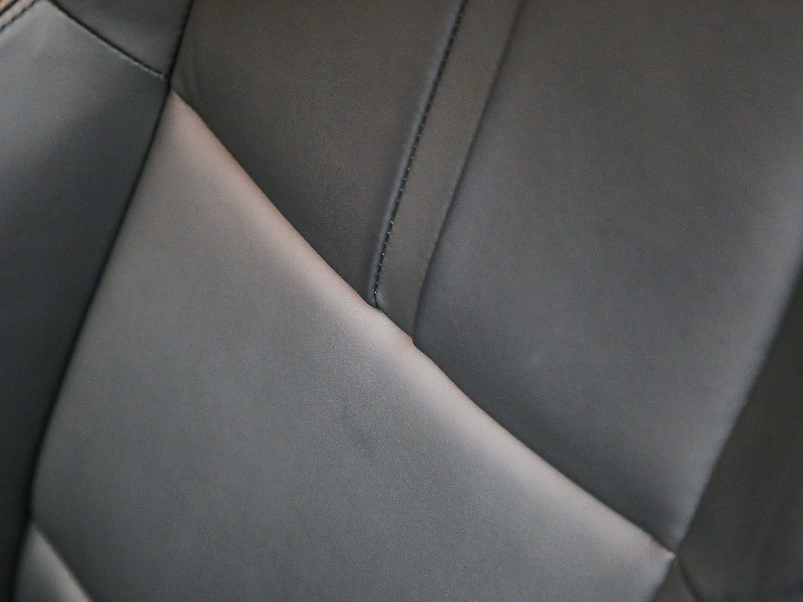 Used 2013 BMW M3 Coupe RWD image 43