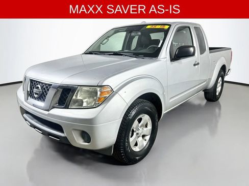 Used 2013 Nissan Frontier SV RWD image 3