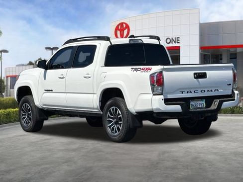 Certified 2020 Toyota Tacoma TRD Sport w/ Technology Package AWD/4WD image 7