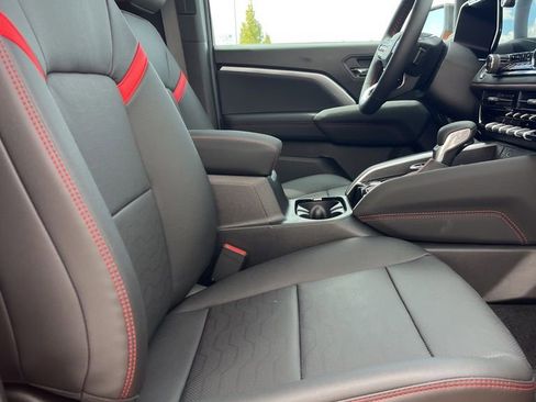 New 2026 Chevrolet Colorado Z71 w/ Technology Package image 14