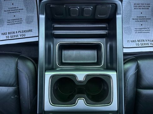 Used 2018 GMC Sierra 1500 SLT w/ SLT Premium Package image 28