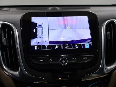 Used 2022 Chevrolet Equinox Premier AWD/4WD image 26
