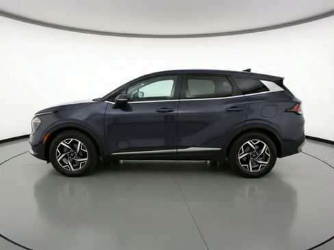 Used 2025 Kia Sportage LX FWD image 5