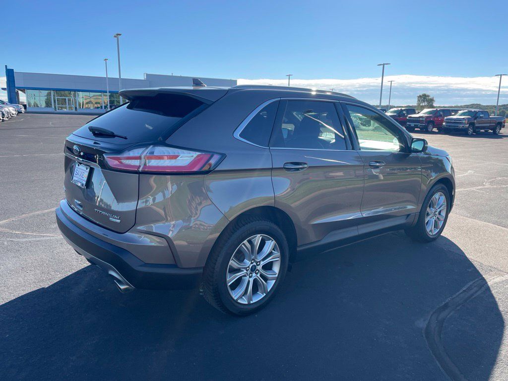 Used 2019 Ford Edge Titanium AWD/4WD image 5