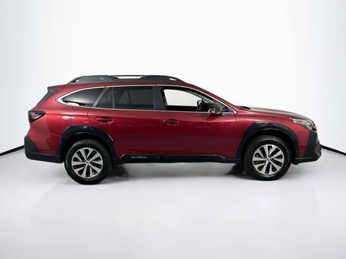 Used 2023 Subaru Outback Premium image 4