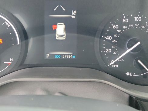 Used 2024 Toyota Sienna XLE image 25