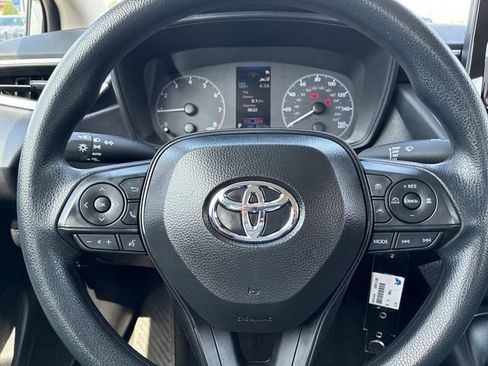 Certified 2025 Toyota Corolla LE FWD image 21