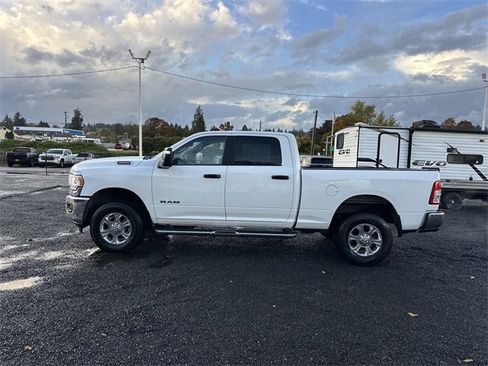 Used 2024 RAM 2500 Big Horn image 2