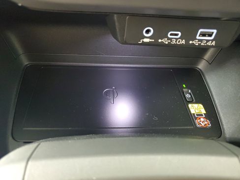 Used 2025 Subaru Crosstrek 2.5i Limited w/ Crosstrek Mirror Package image 19