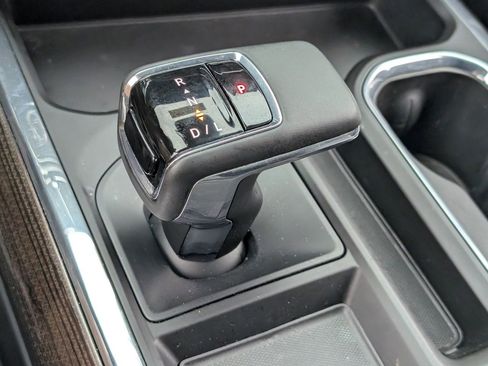 Used 2023 Chevrolet Silverado 1500 RST AWD/4WD image 19