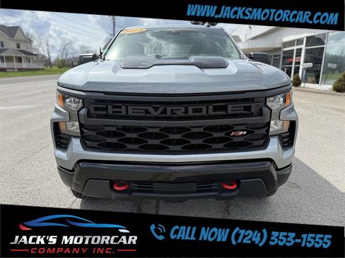 Used 2024 Chevrolet Silverado 1500 Custom Trail Boss w/ LPO, Dark Essentials Package AWD/4WD image 2