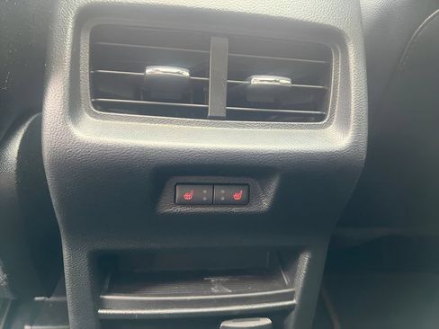 Used 2022 Ford Edge Titanium w/ Equipment Group 301A AWD/4WD image 30