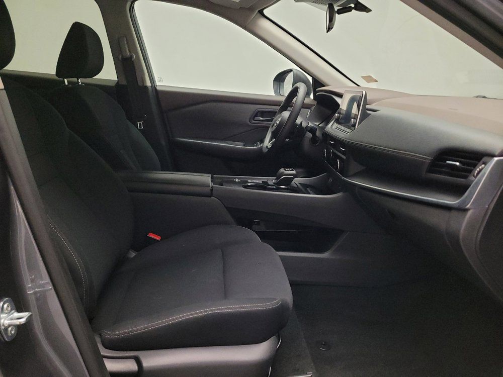 Used 2023 Nissan Rogue S FWD image 21