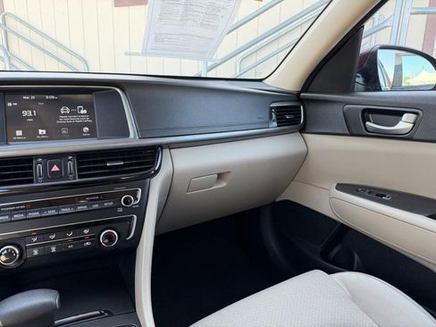 Used 2018 Kia Optima LX image 27