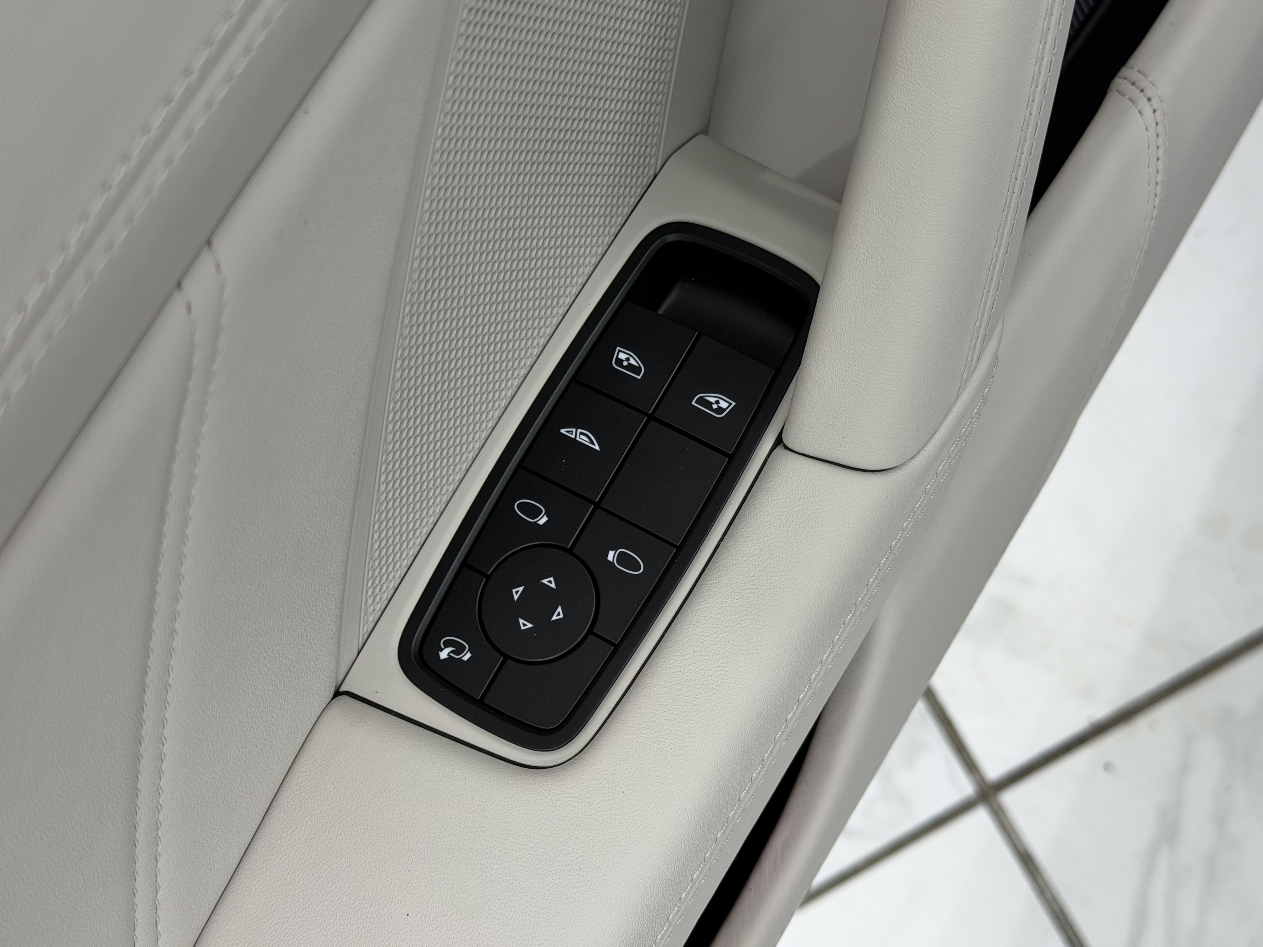 Certified 2026 Porsche 911 Carrera 4S AWD/4WD image 31
